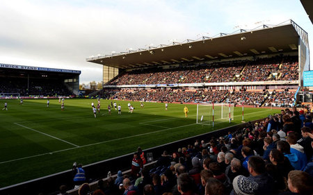 观看他的比 观看他的比