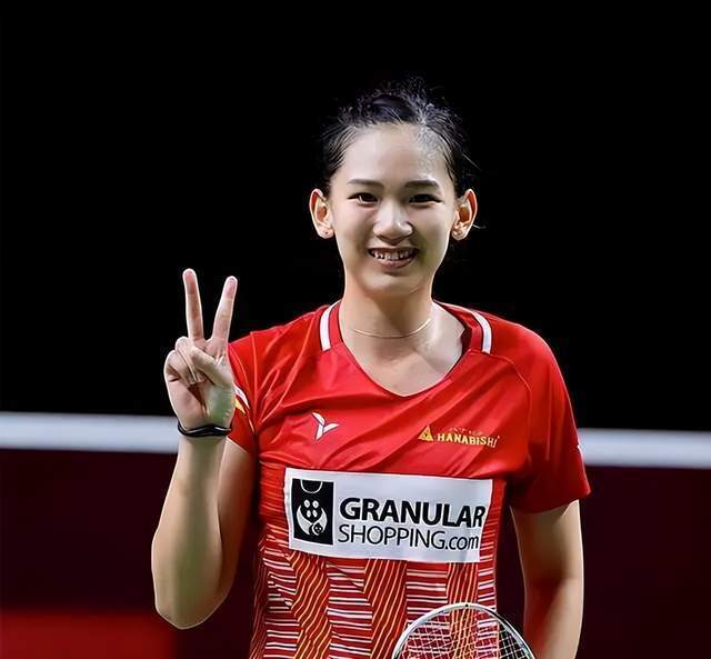 一丝不挂 一丝不挂