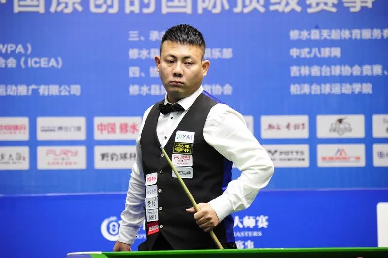 夹核心持球 夹核心持球